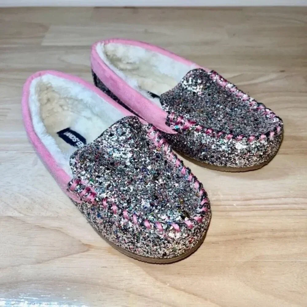 🥿 Land's End Kids' Moccasin Slippers – Size 12 – Excellent Condition! - Picture 1 of 11